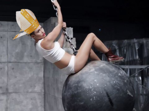 miley-cyrus-wrecking-ball2